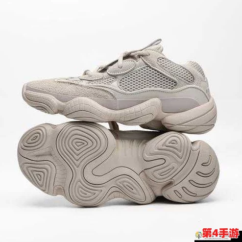 国产yeezy451横空出世,潮鞋界的＂王者荣耀＂即将开启新篇章