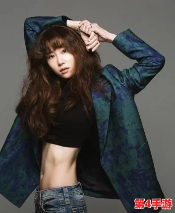 最新女人另类ZO〇ZOHDl:引领时尚潮流的独特魅力与个性表达,尽显女性风采与自信之美 最新女人另类ZO〇ZOHDl:引领时尚潮流的独特魅力与个性表达,尽显女性风采与自信之美