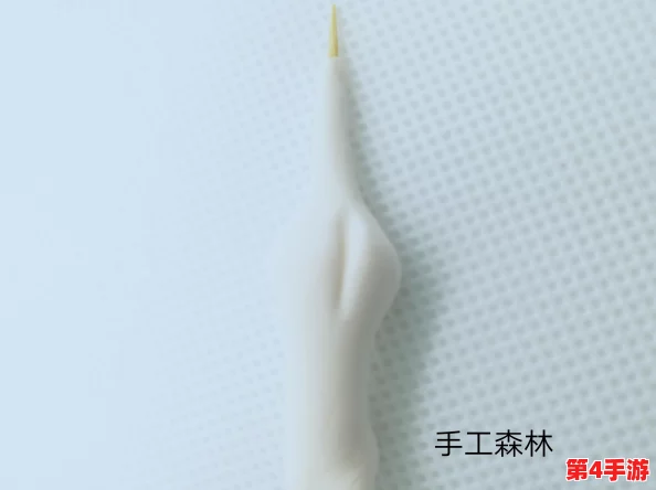 全面探索《十三号病院》：五人偶最佳搭配策略与通关技巧指南