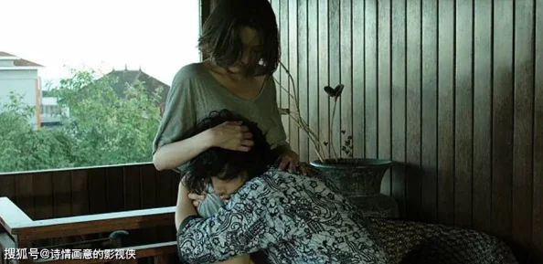 乡野肉欲春潮干柴烈火视频:探寻田园激情与自然的完美结合,激发内心深处的欲望与幻想 乡野肉欲春潮干柴烈火视频:探寻田园激情与自然的完美结合,激发内心深处的欲望与幻想