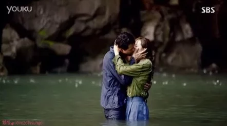 一伦一伦一伦一伦：谁能在这场爱情迷宫中找到真爱的出口？