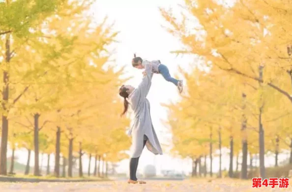 父亲有力挺送女儿的花园,真是个充满温馨和爱的地方,让人感受到无尽的欢乐与美好 父亲有力挺送女儿的花园,真是个充满温馨和爱的地方,让人感受到无尽的欢乐与美好