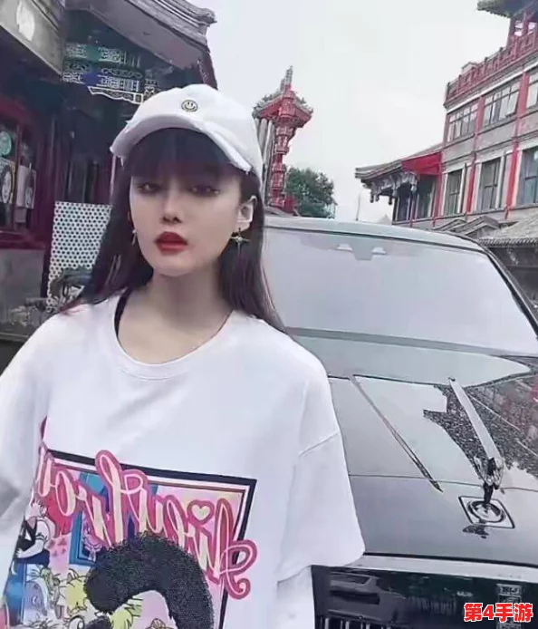 女生和男生一起相嗟嗟嗟轮滑鞋，网友热议：轮滑鞋的选择与舒适度让人纠结，还是要多试试才行！