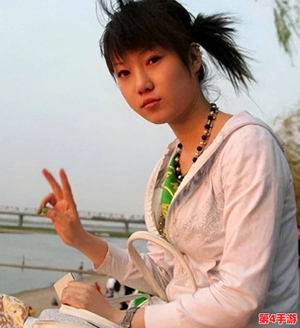 张悠雨玉-门-大-开-双-腿,展现了女性力量与自信的完美结合,引发对现代女性形象的新思考与讨论 张悠雨玉-门-大-开-双-腿,展现了女性力量与自信的完美结合,引发对现代女性形象的新思考与讨论