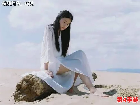 白丝校花-自-慰-心理解析：青春期自我探索与自尊自信培养之路