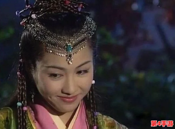 鞠婧祎或者说不能深入交流，网友评论：她的性格似乎让人难以接近，真希望能看到更真实的一面！