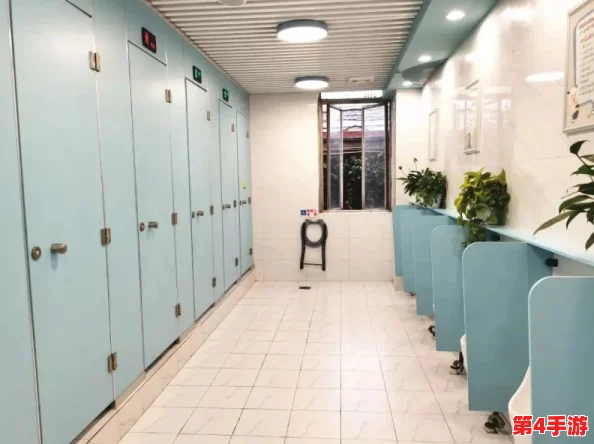 我是学校的公厕谁都能上,但请尊重使用规则和环境共建 我是学校的公厕谁都能上,但请尊重使用规则和环境共建