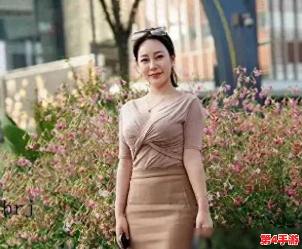 四川小少妇BBAABBAA：揭秘她们的生活、爱情和职场经历