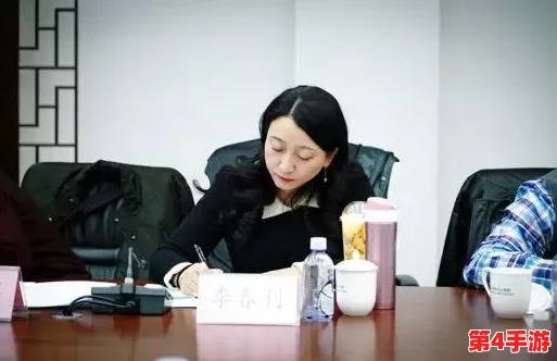 夫妻请部长家里做客，网友热议：这场聚会真是别开生面，令人期待的互动！