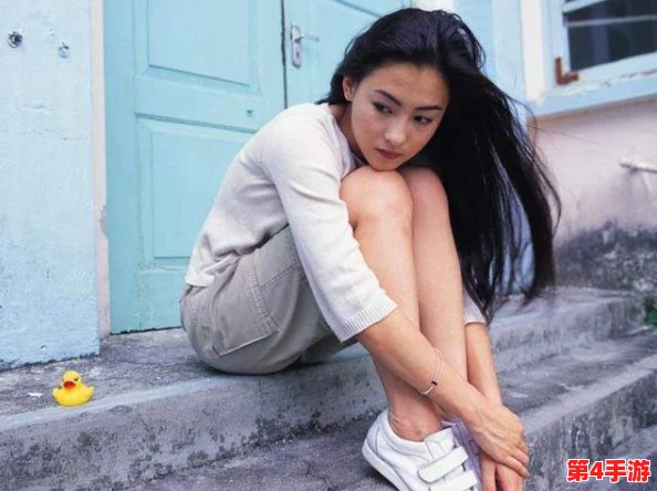 FreeXXxX性张柏芝，网友热议：她的魅力依旧，让人难以忘怀，这样的作品真是让人惊讶！