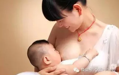老师解开扣子让我吃她奶,展现了教育者的宽容与关怀精神 老师解开扣子让我吃她奶,展现了教育者的宽容与关怀精神