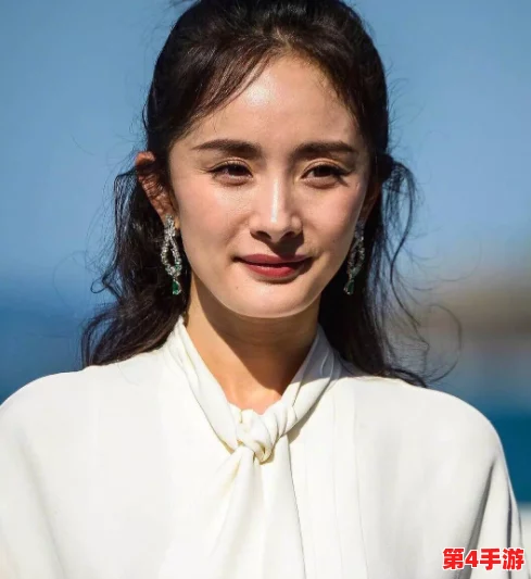 精东女演员最漂亮是谁扮演的？她在剧中的表现引发热议，网友纷纷点赞！