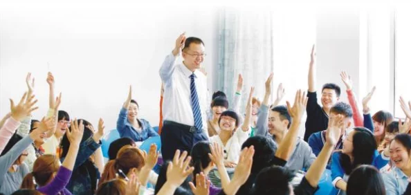 老师白洁：用爱与知识点亮学生心灵，传递教育的力量与温暖