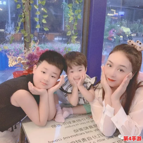 老师露出强行让男生揉，家长愤怒发声要求学校严查此事引发广泛关注