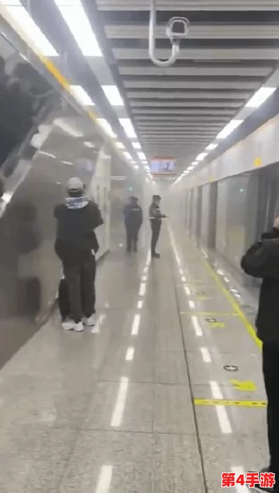 地铁逃生游戏深度解析:5.56毫米系列子弹中,哪款性能最优异成为逃生首选? 地铁逃生游戏深度解析:5.56毫米系列子弹中,哪款性能最优异成为逃生首选?