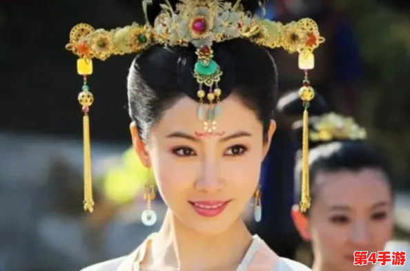 小贵妃1v2:在权谋与爱情交织中,如何理解她的选择与命运? 小贵妃1v2:在权谋与爱情交织中,如何理解她的选择与命运?
