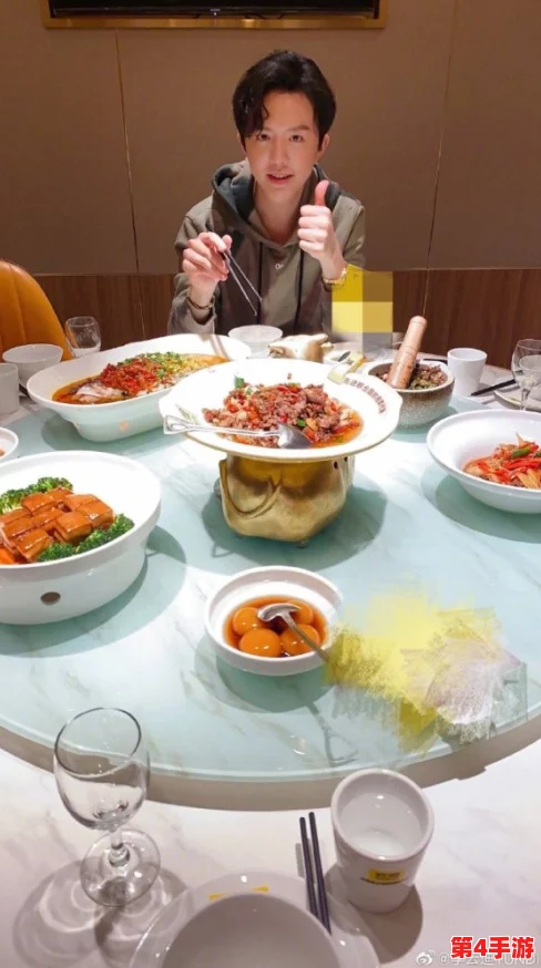 班长要吃小积积,校园趣事引发同学们热议,大家纷纷分享自己的美食经历和搞笑瞬间 班长要吃小积积,校园趣事引发同学们热议,大家纷纷分享自己的美食经历和搞笑瞬间