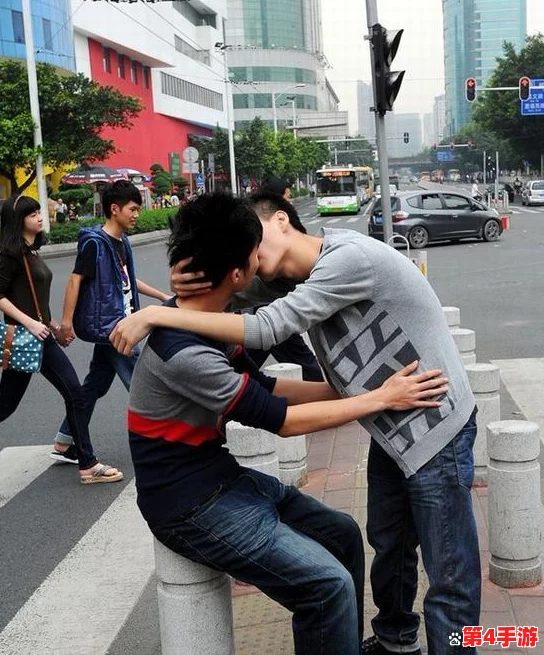 公园勾搭农民工Gay:一场意外的邂逅,揭示了城市与乡村之间的情感交织与社会认同挑战 公园勾搭农民工Gay:一场意外的邂逅,揭示了城市与乡村之间的情感交织与社会认同挑战