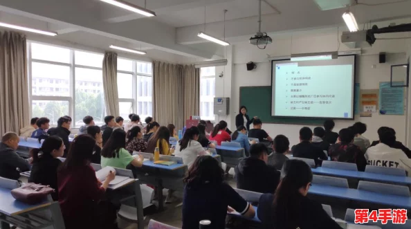 班长上课的时候按下了开关,导致全班同学意外体验了一场科技互动课堂的奇妙旅程 班长上课的时候按下了开关,导致全班同学意外体验了一场科技互动课堂的奇妙旅程