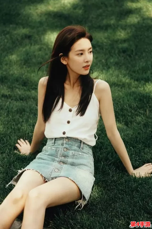 无套内谢大学处破女，校花被曝与多名男生有染，细节曝光引发网友热议