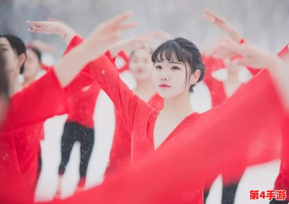 《绝地战场·魅力绽放》首届手游女神选拔赛,携手共赴荣耀之旅,将心动小姐姐领入你的世界! 《绝地战场·魅力绽放》首届手游女神选拔赛,携手共赴荣耀之旅,将心动小姐姐领入你的世界!