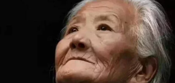 俄罗斯老太美自bbw:网友疑似揭秘其背后隐藏的神秘身世和家族传承 俄罗斯老太美自bbw:网友疑似揭秘其背后隐藏的神秘身世和家族传承