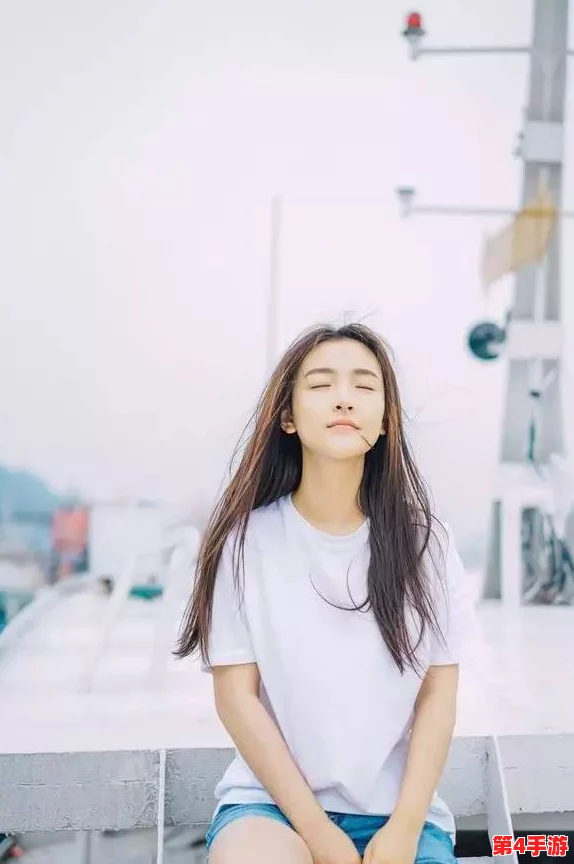 白丝校花 扒开双腿:青春魅力与自信表达交汇的视角分析与社交文化影响探讨 白丝校花 扒开双腿:青春魅力与自信表达交汇的视角分析与社交文化影响探讨