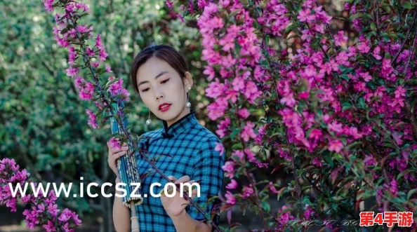 白丝校花,甜美撕掉衣服,竟因被男同学调侃而一时冲动,现场目击者纷纷围观并拍摄视频引发热议! 白丝校花,甜美撕掉衣服,竟因被男同学调侃而一时冲动,现场目击者纷纷围观并拍摄视频引发热议!