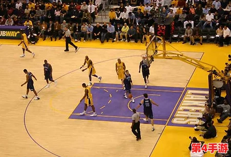 NBA篮球精英战术精研:掌握进攻如闪电,防守瞬息万变的关键策略指南 NBA篮球精英战术精研:掌握进攻如闪电,防守瞬息万变的关键策略指南