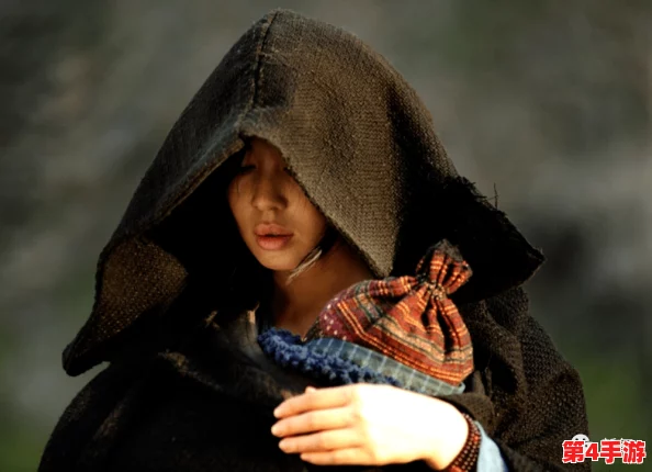 粉嫩粉嫩的虎白女18大专生，指的是一位年仅18岁的女性大学生，她以可爱的外貌和青春活力而受到关注